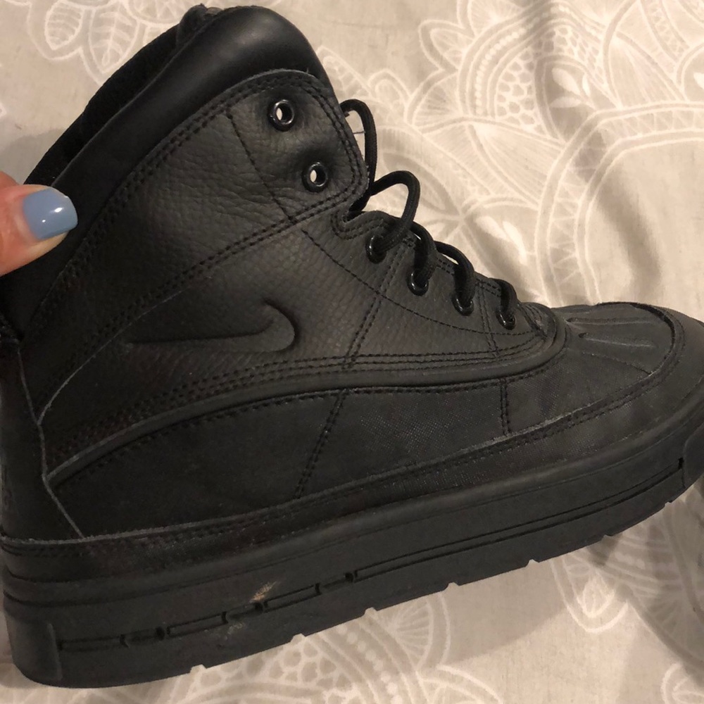 Nike waterproof boot